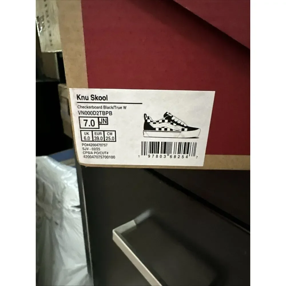 New Women's Size 8 Vans Knu Skool Checkered VN000D2TBPB Kids Size 7Y